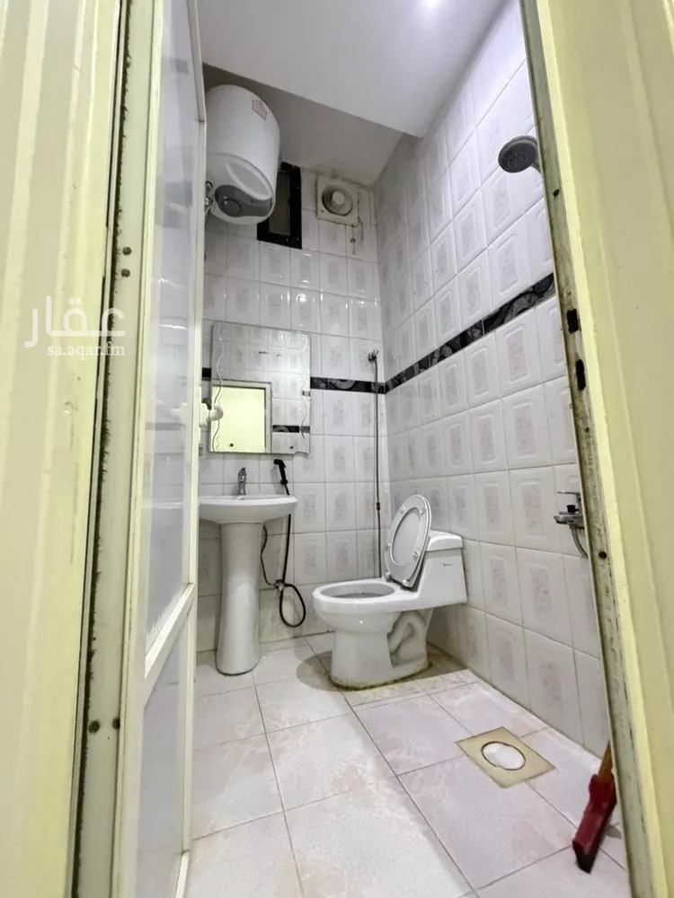 شقة للإيجار في شارع بعلبك, حي غرناطة, مدينة الرياض, منطقة الرياض صورة 3