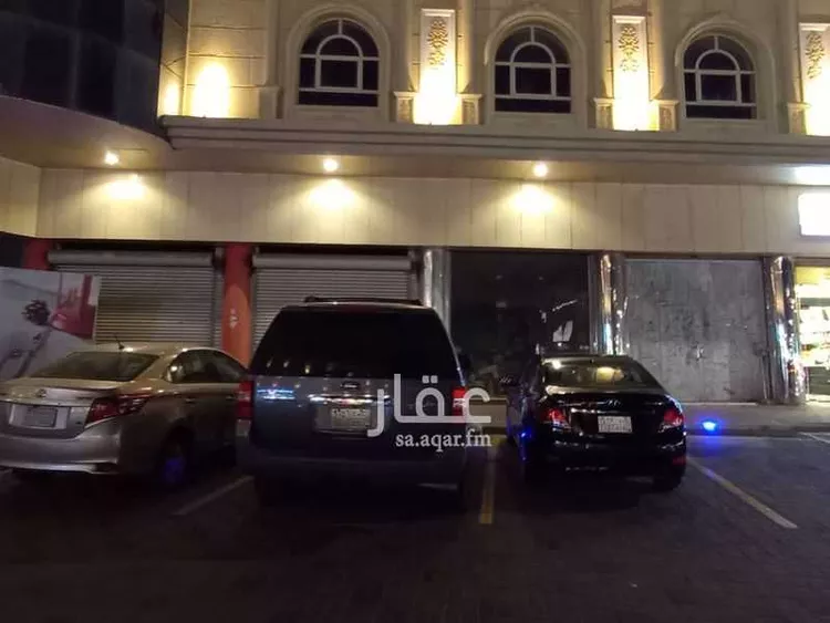 محل للإيجار في شارع عثمان بن حنيف ، حي الباهر ، الباحة ، منطقة الباحة