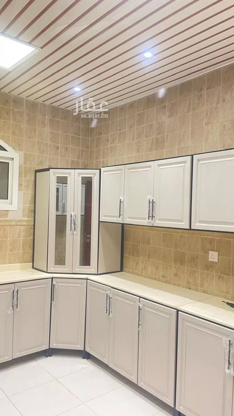 شقة للإيجار في شارع الحجل, حي لبن, مدينة الرياض, منطقة الرياض