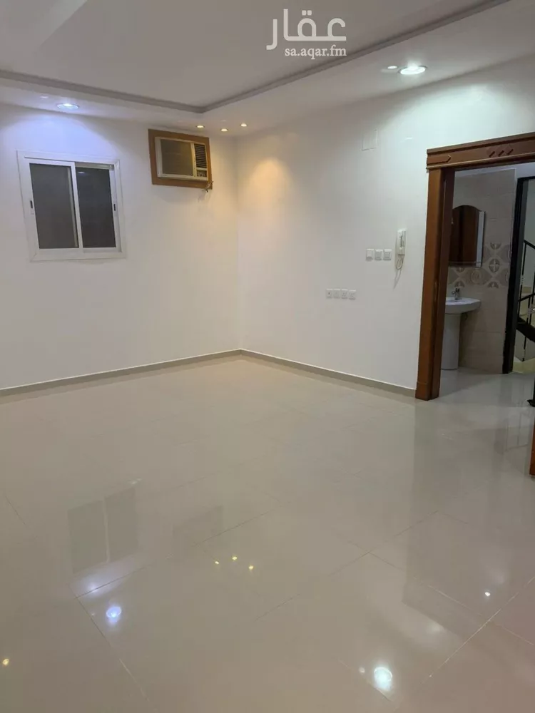 شقة للإيجار في شارع محمد الجمدي, حي عكاظ, مدينة الرياض, منطقة الرياض صورة 2