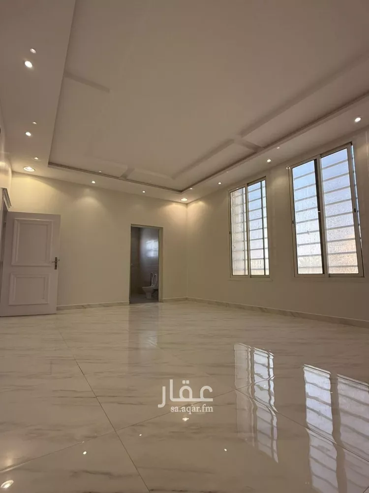 فيلا للإيجار في شارع الجنابي, حي العارض, مدينة الرياض, منطقة الرياض صورة 3