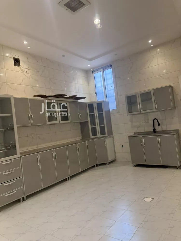 Villa for Rent in Riyadh Al Arid 16