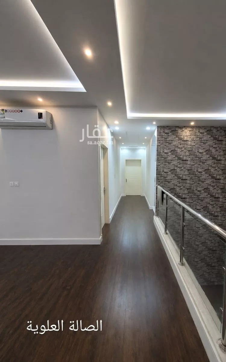 فيلا للبيع في شارع محفوظ الترمسي, حي بدر, مدينة الرياض, منطقة الرياض صورة 2