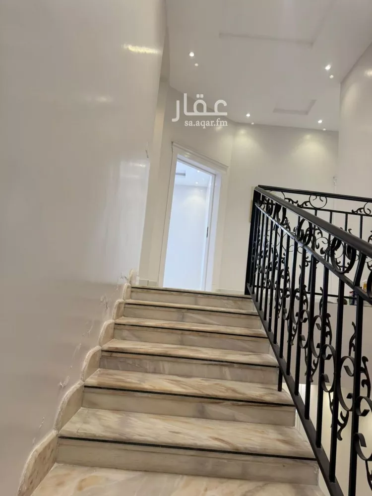 Villa for Rent in Riyadh Al Arid 9
