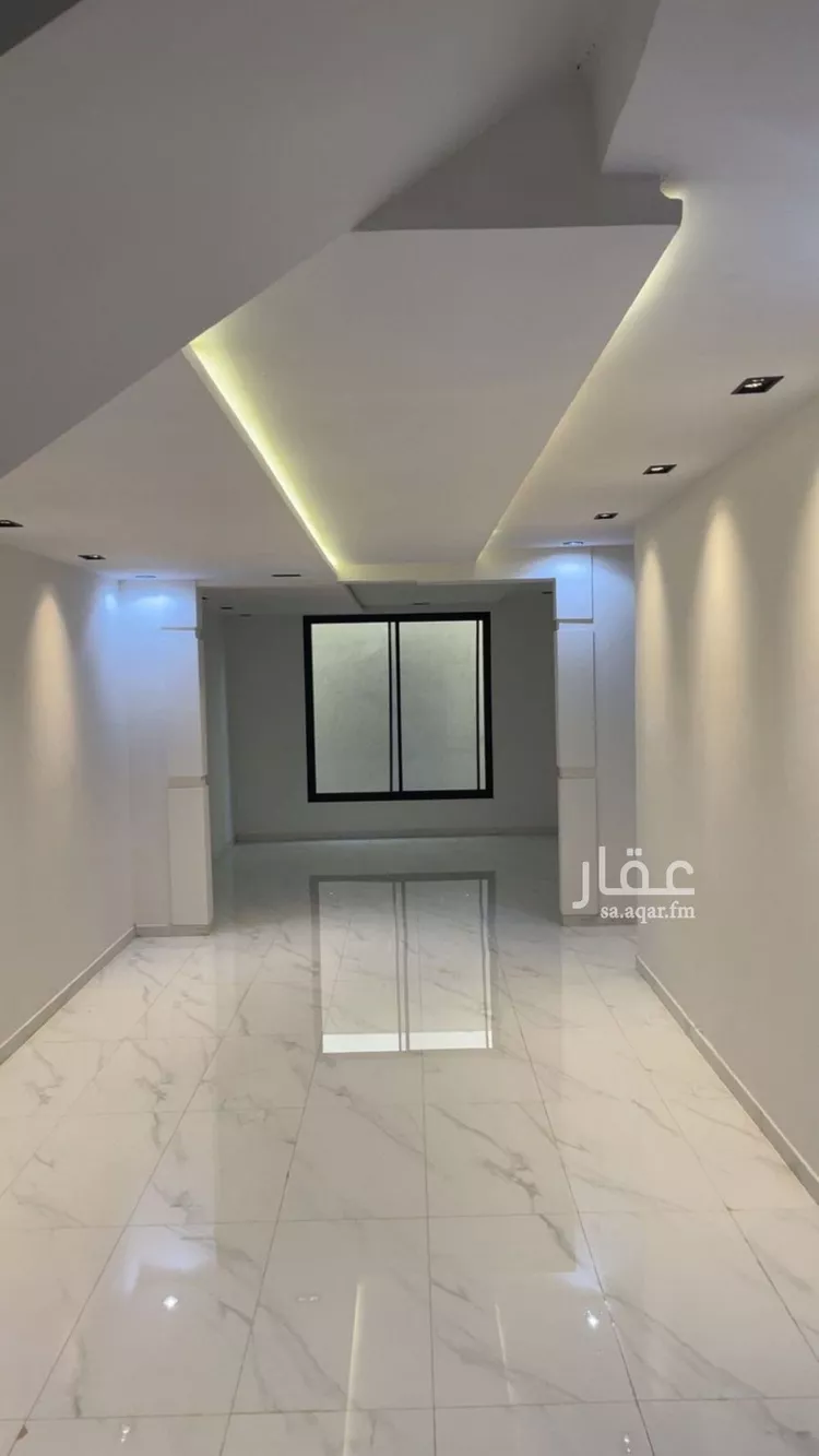 فيلا للبيع في شارع محفوظ الترمسي, حي بدر, مدينة الرياض, منطقة الرياض صورة 4