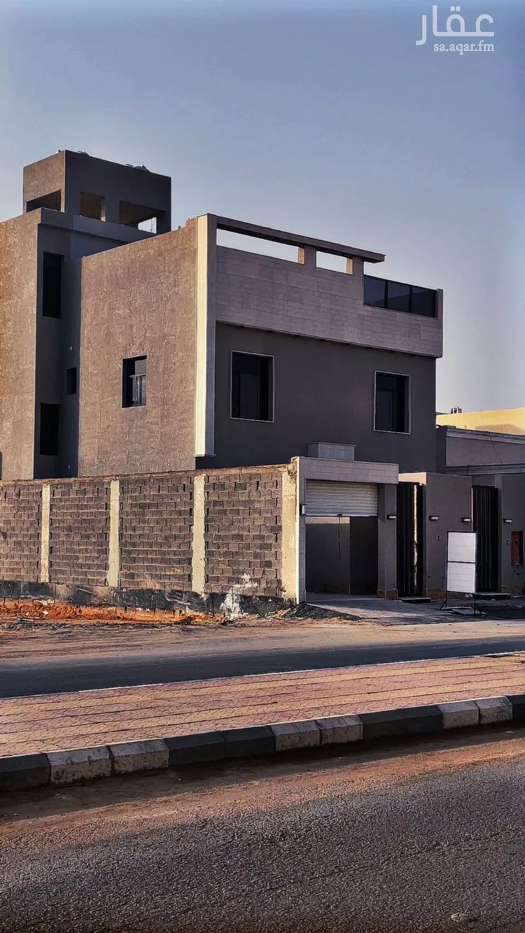 فيلا للبيع في شارع الاغر ابن يسار المزني, حي طويق, مدينة المزاحمية, منطقة الرياض صورة 2