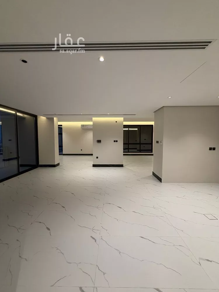 شقة للبيع في شارع الملك عبدالعزيز , حي الشاطئ الغربي, مدينة الدمام, المنطقة الشرقية