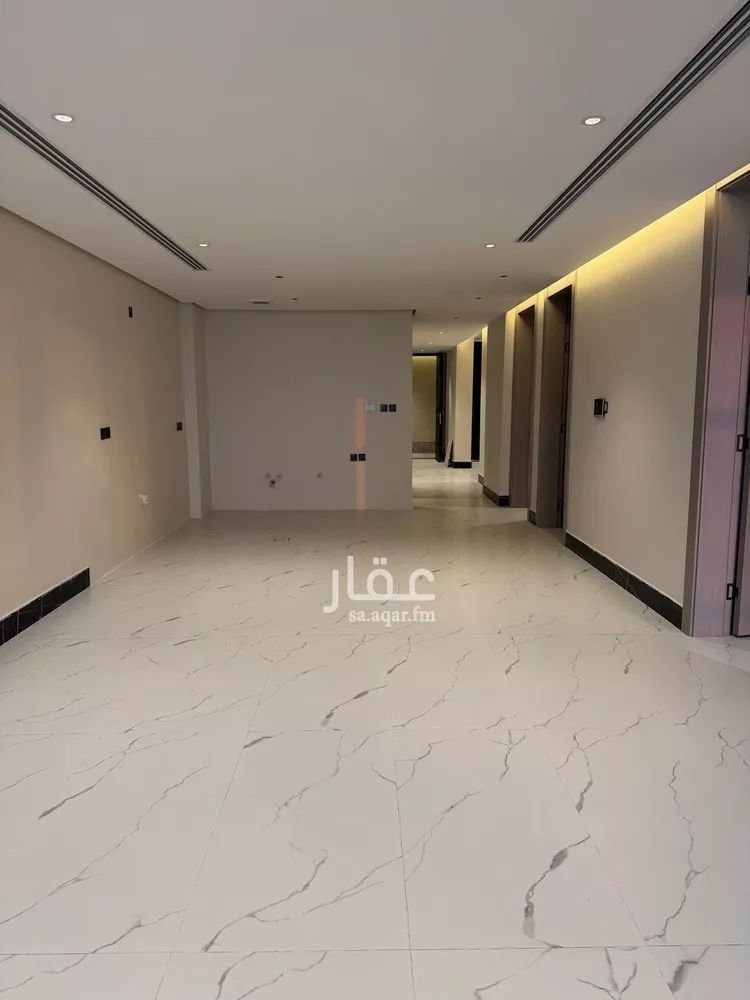 شقة للبيع في شارع الملك عبدالعزيز , حي الشاطئ الغربي, مدينة الدمام, المنطقة الشرقية صورة 3