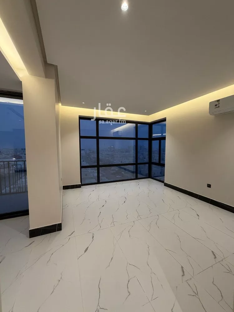 شقة للبيع في شارع الملك عبدالعزيز , حي الشاطئ الغربي, مدينة الدمام, المنطقة الشرقية صورة 2