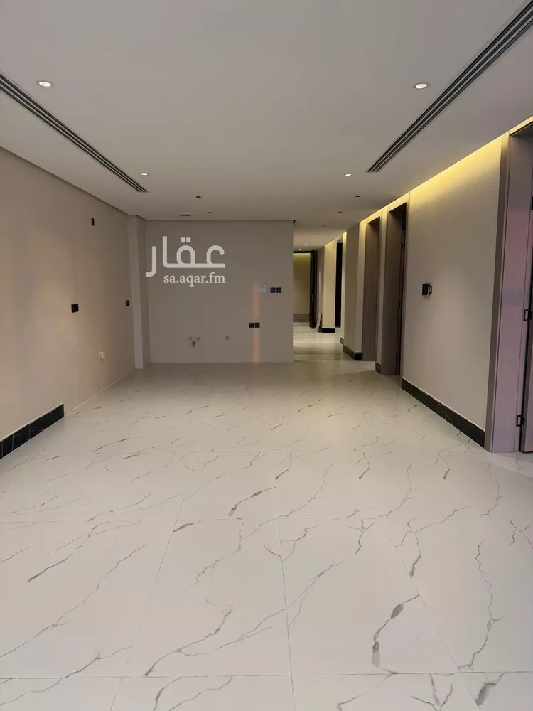 شقة للبيع في شارع الملك عبد الله بن عبدالعزيز, حي الشاطئ الغربي, مدينة الدمام, المنطقة الشرقية