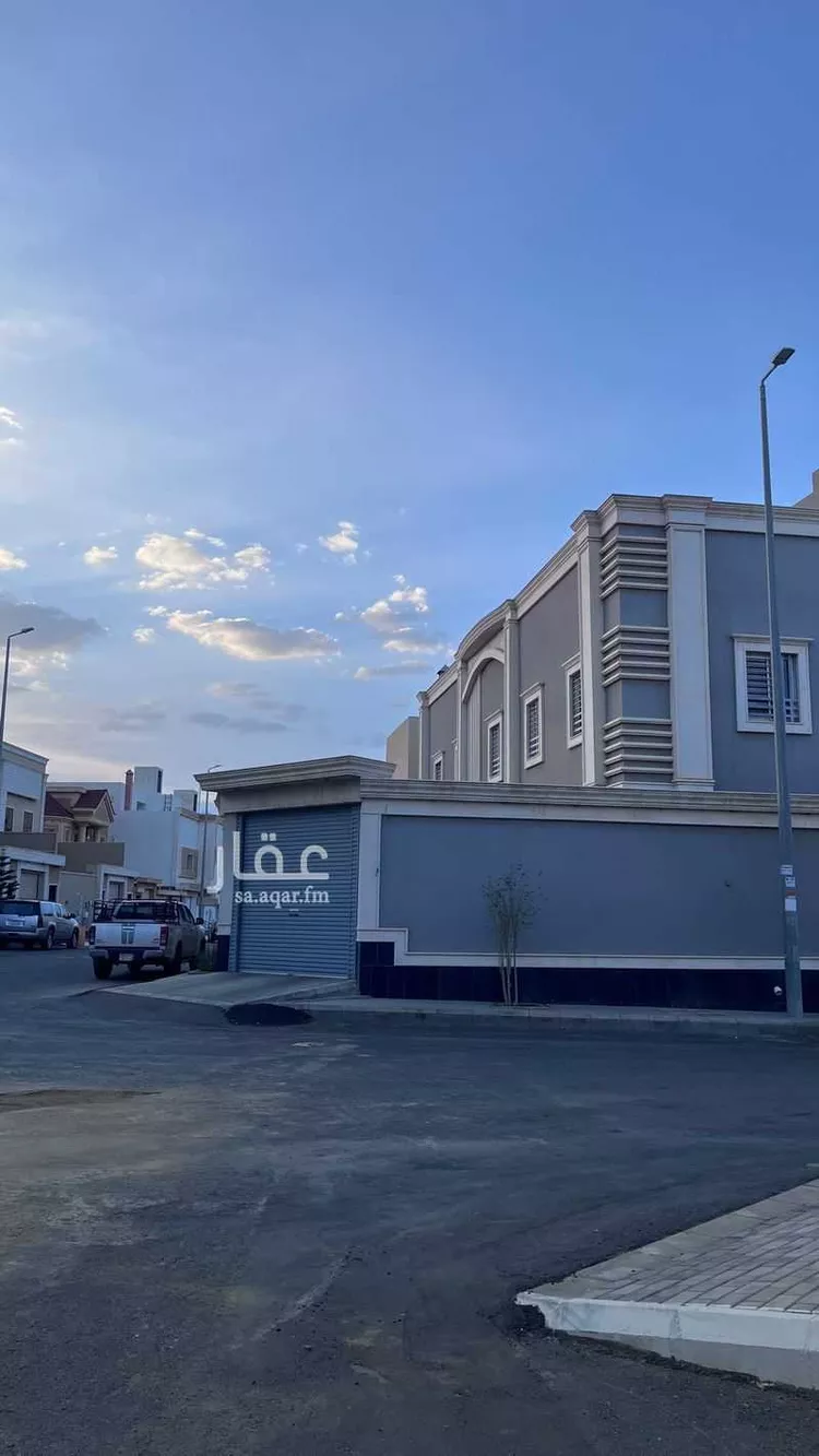 عمارة للبيع في شارع طريق الملك خالد, حي اليرموك, مدينة خميس مشيط, منطقة عسير صورة 2