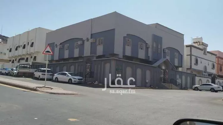 عمارة للبيع في شارع حمزة ابن زيد, حي أبوبريقاء, مدينة المدينه المنوره, منطقة المدينة المنورة صورة 3