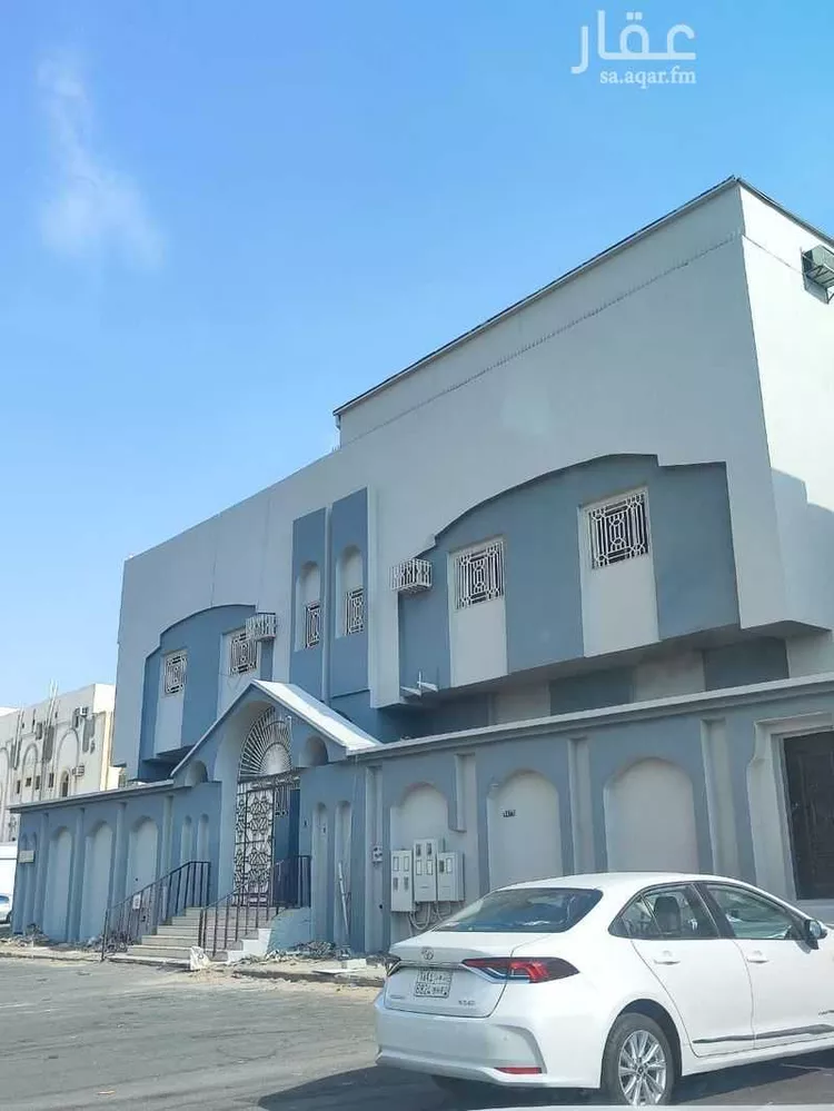 عمارة للبيع في شارع حمزة ابن زيد ، حي ابو بريقاء ، المدينة المنورة ، منطقة المدينة المنورة صورة 2