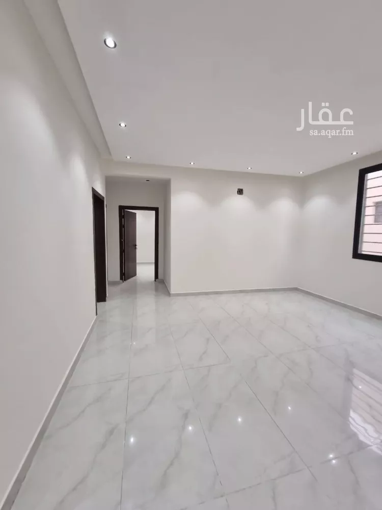 دور للبيع في شارع إسماعيل القاضي, حي طويق, مدينة الرياض, منطقة الرياض صورة 2