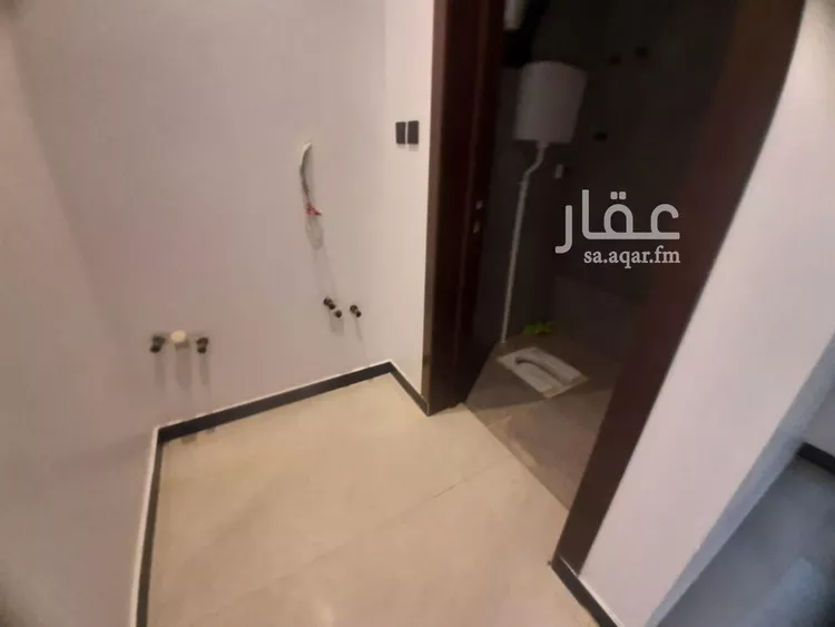 دور للبيع في شارع حسن بن علي الطبري, حي الحزم, مدينة الرياض, منطقة الرياض صورة 5