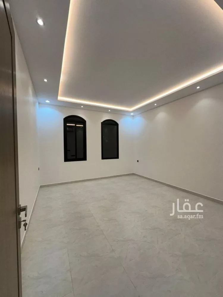 فيلا للإيجار في شارع أحمد بن عجلان, حي القيروان, مدينة الرياض, منطقة الرياض صورة 3