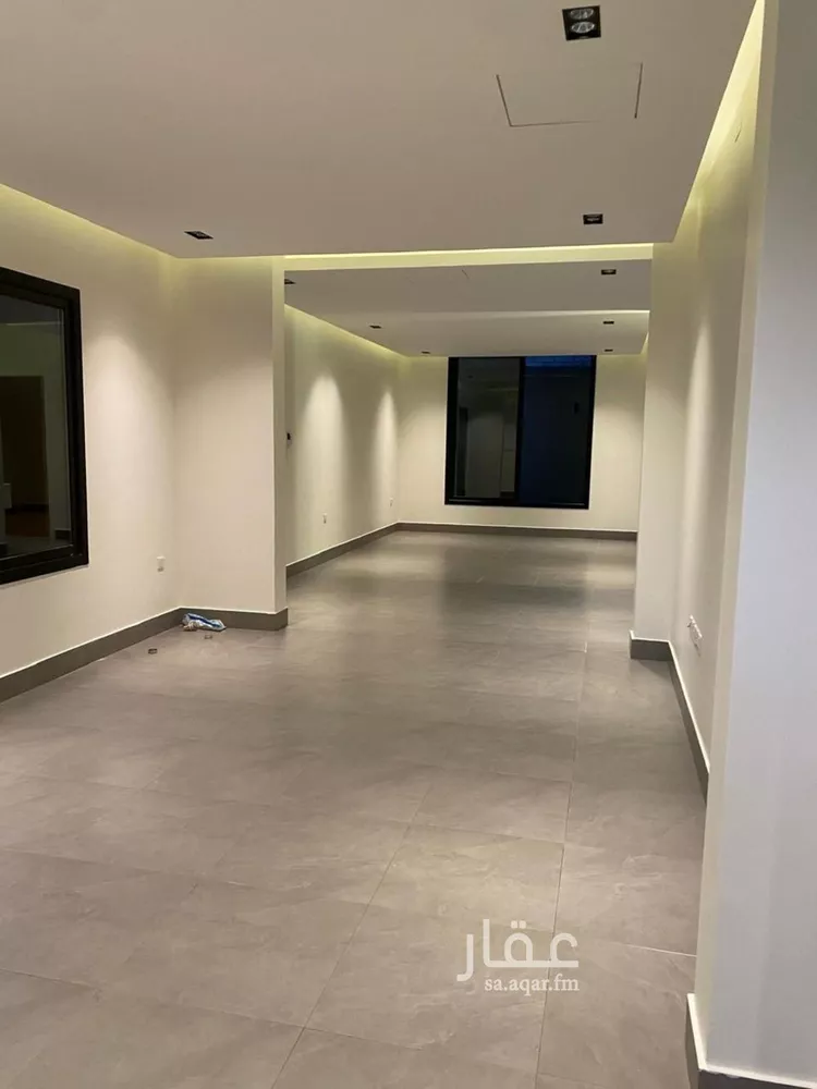 فيلا للبيع في شارع أحمد بن عجلان, حي القيروان, مدينة الرياض, منطقة الرياض صورة 2