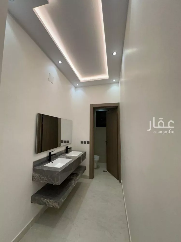 فيلا للإيجار في شارع أحمد بن عجلان, حي القيروان, مدينة الرياض, منطقة الرياض