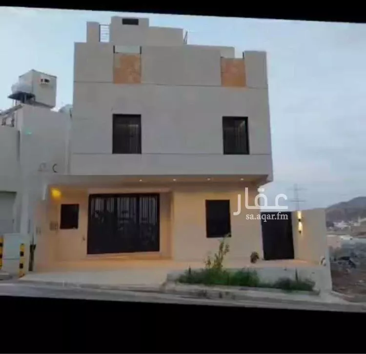 فيلا للبيع في شارع ابن الماوردي, حي القشاشية الجديد, مدينة مكة المكرمة, منطقة مكة المكرمة 1 صورة