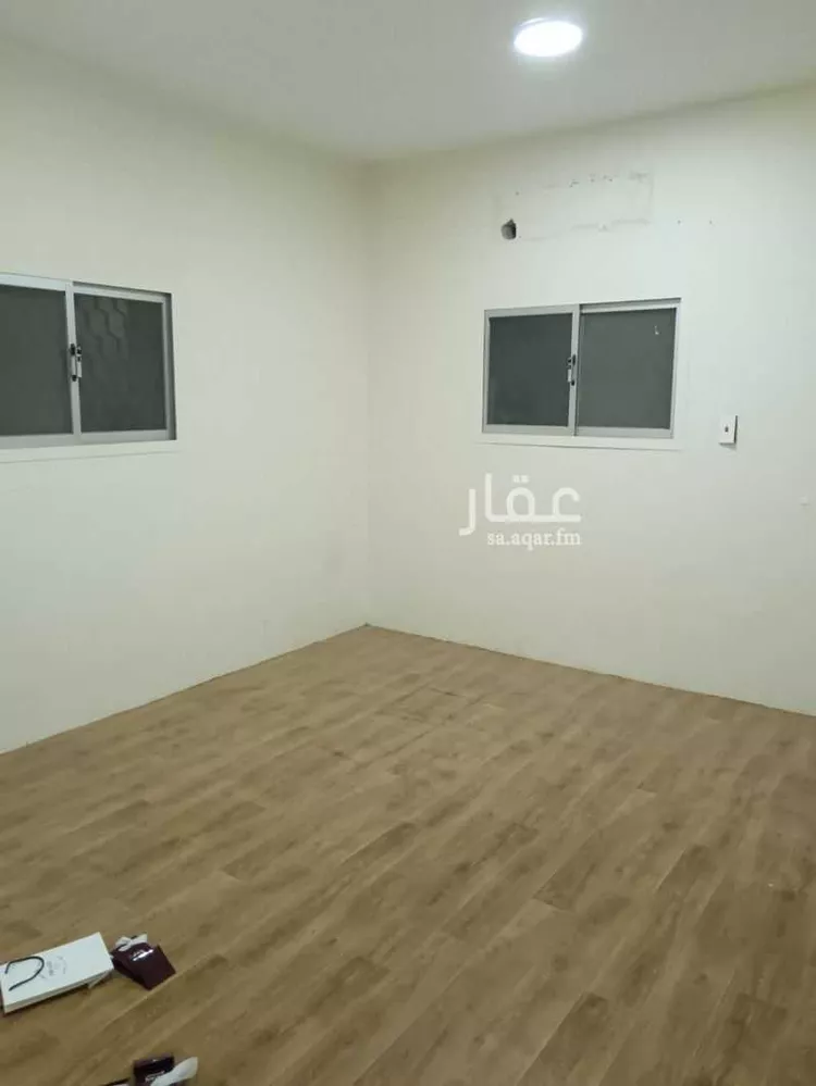 دور للإيجار في شارع طياش, حي عكاظ, مدينة الرياض, منطقة الرياض صورة 3