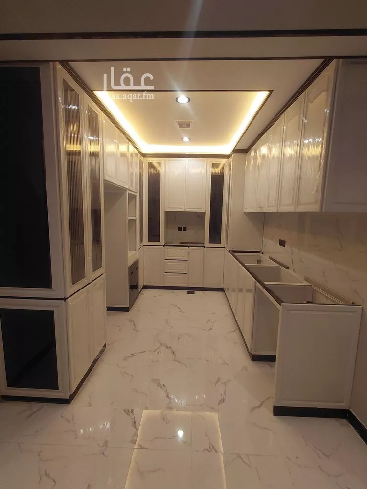 شقة للإيجار في شارع التحلية, حي العقيق, مدينة الرياض, منطقة الرياض 5