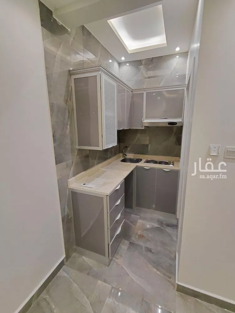 غرفة للإيجار في شارع عبدالله الخرجي, حي الملقا, مدينة الرياض, منطقة الرياض صورة 2