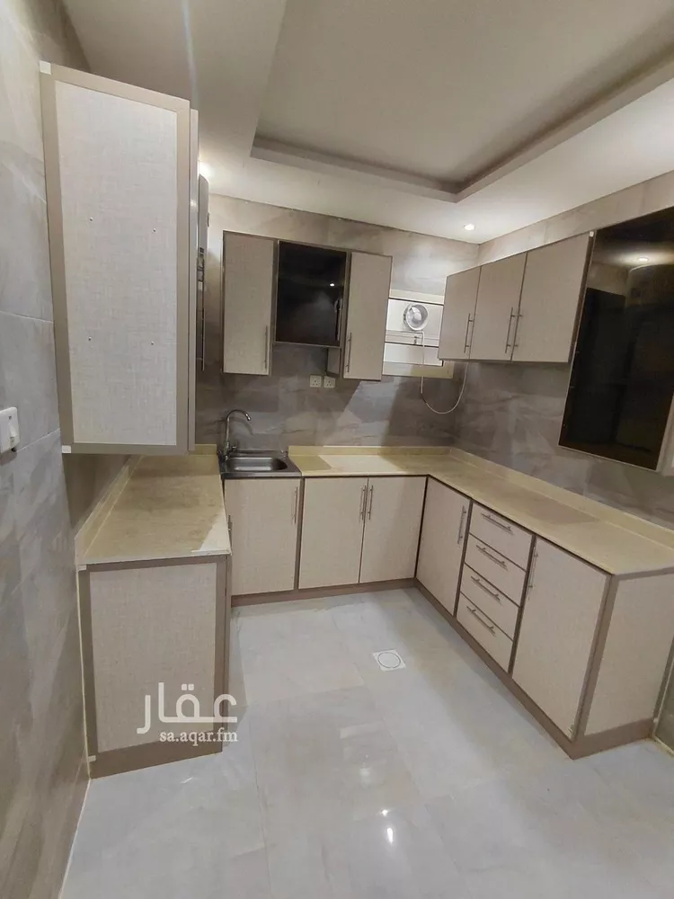 شقة للإيجار في شارع عبدالله بن شهيوين, حي الملقا, مدينة الرياض, منطقة الرياض صورة 2