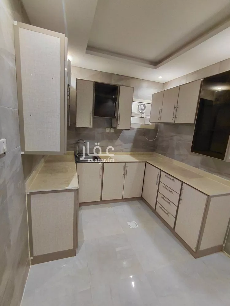 شقة للإيجار في شارع عبدالله بن شهيوين, حي الملقا, مدينة الرياض, منطقة الرياض صورة 2