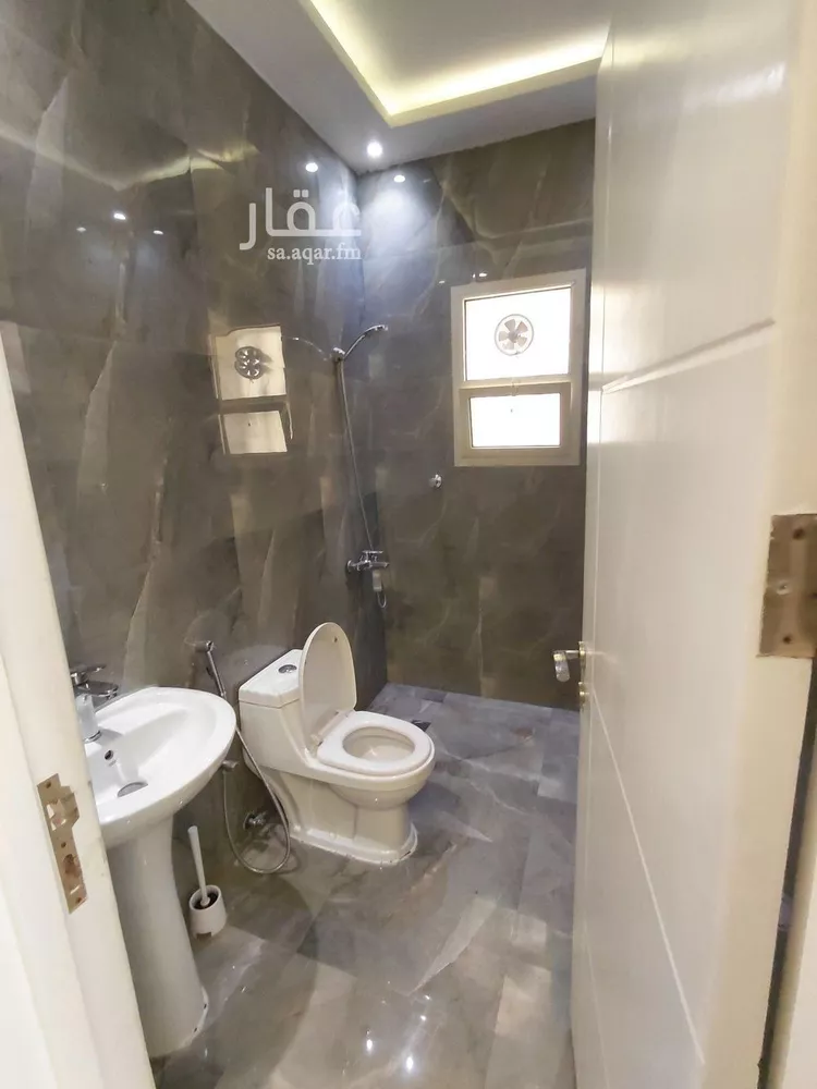 شقة للإيجار في شارع مدينة الزايد, حي العقيق, مدينة الرياض, منطقة الرياض صورة 3