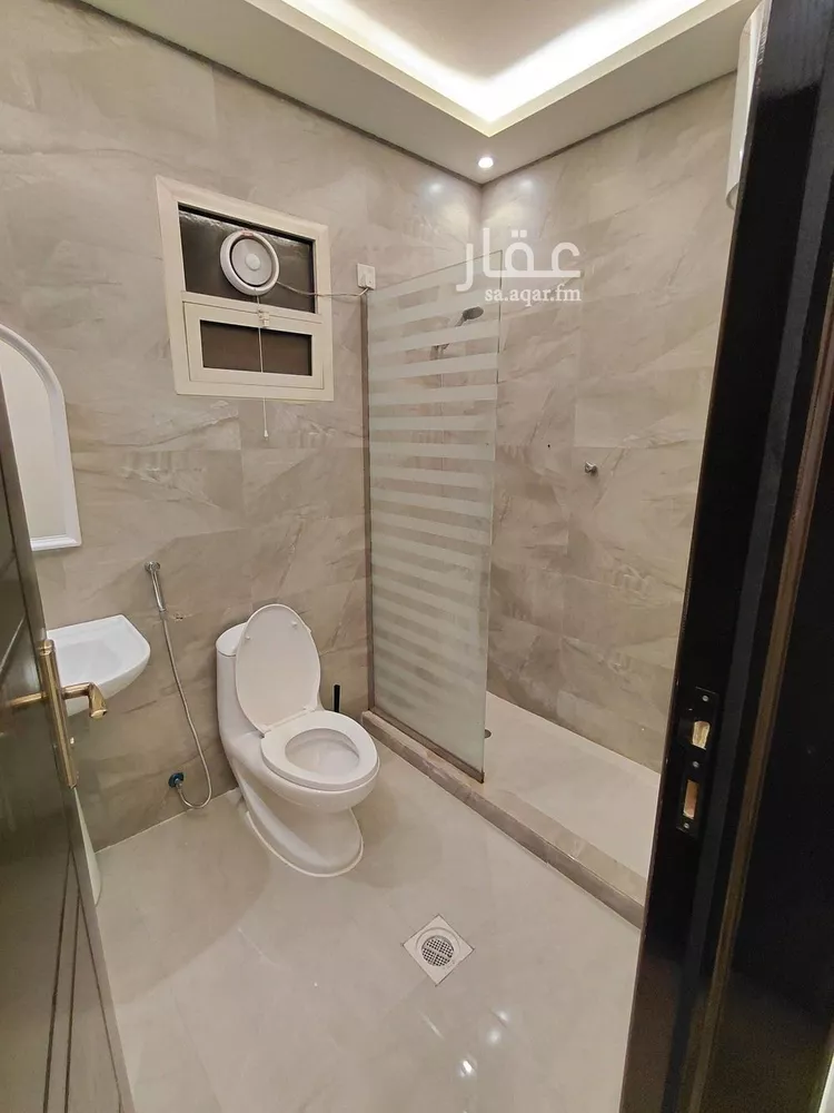 عمارة للإيجار في شارع مدينة الزايد, حي العقيق, مدينة الرياض, منطقة الرياض صورة 5