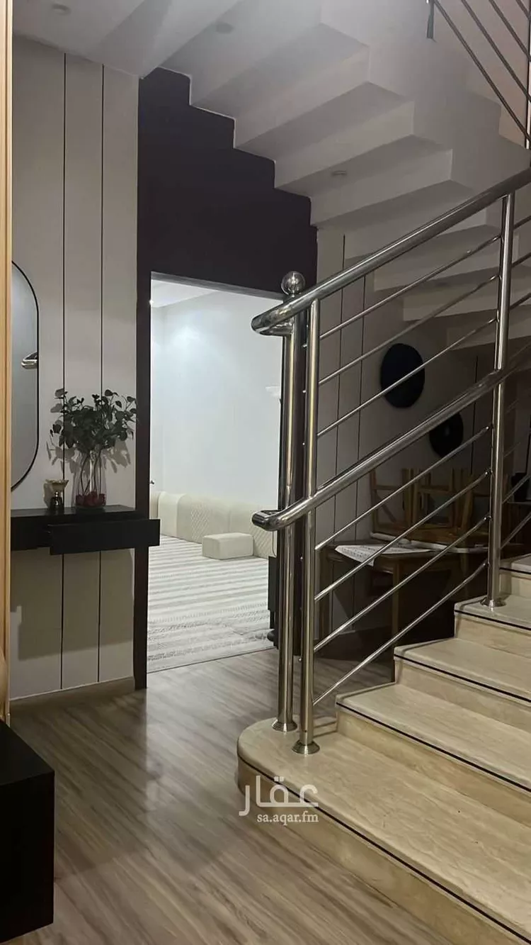 فيلا للبيع في شارع عبدالرحمن المكودي, حي عكاظ, مدينة الرياض, منطقة الرياض 18