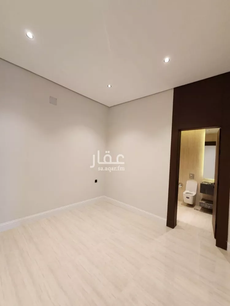 دور للبيع في شارع عبدالرحمن بن هرمز, حي العارض, مدينة الرياض, منطقة الرياض صورة 2