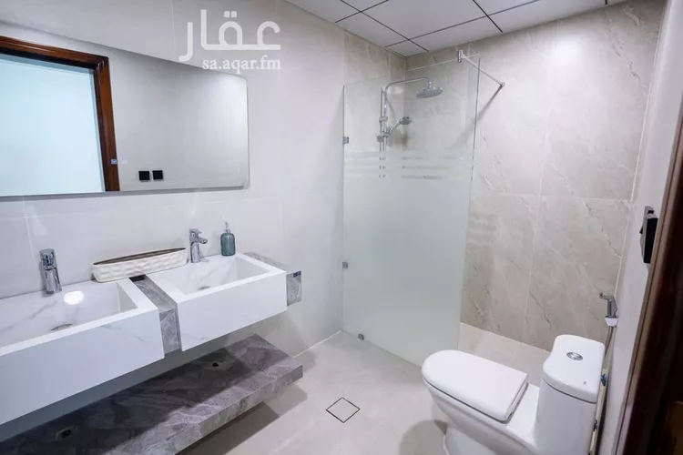 فيلا للبيع في شارع ابن أبي راشد, حي المعذر, مدينة الرياض, منطقة الرياض 8