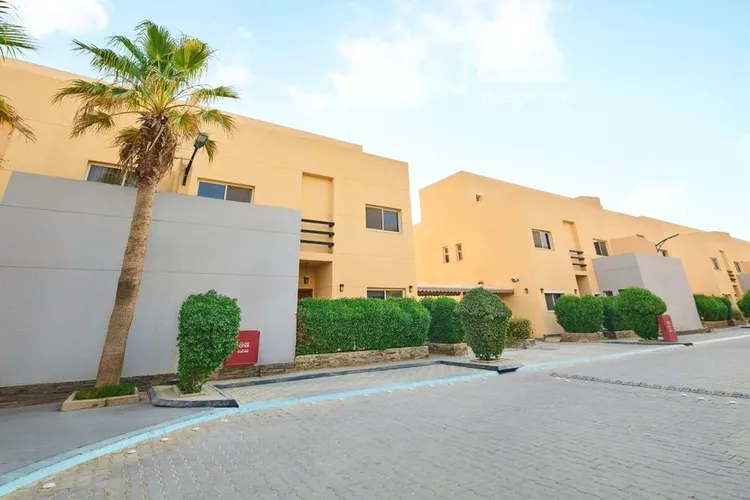 فيلا للبيع في شارع ابن أبي راشد, حي المعذر, مدينة الرياض, منطقة الرياض صورة 2