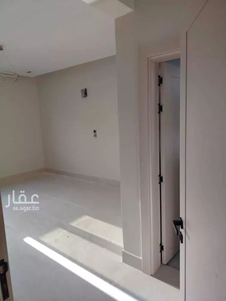فيلا للبيع في شارع النسيج, حي الأمواج, مدينة الخبر, المنطقة الشرقية 8