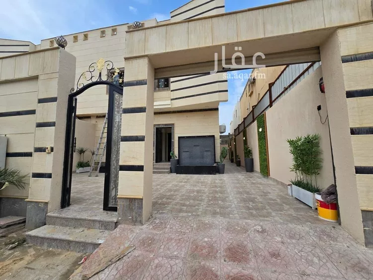 فيلا للبيع في شارع سعيد بن مقرن, حي ضاحية الملك فهد, مدينة الدمام, المنطقة الشرقية