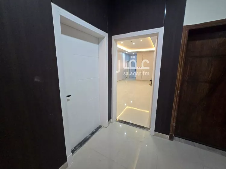 شقة للبيع في شارع سهيل بن رافع, حي ضاحية الملك فهد, مدينة الدمام, المنطقة الشرقية صورة 4