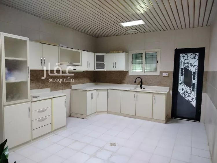 فيلا للبيع في شارع سعيد بن العاص, حي ضاحية الملك فهد, مدينة الدمام, المنطقة الشرقية صورة 5