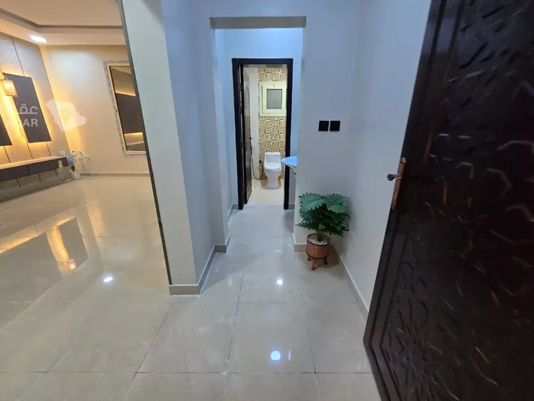 شقة للبيع في شارع اليسر, حي الشعلة, مدينة الدمام, المنطقة الشرقية 6