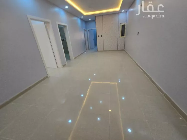 شقة للبيع في شارع سهيل بن رافع, حي ضاحية الملك فهد, مدينة الدمام, المنطقة الشرقية