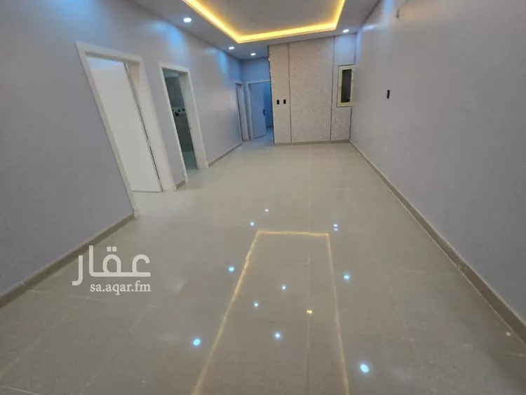 شقة للبيع في شارع سهيل بن رافع, حي ضاحية الملك فهد, مدينة الدمام, المنطقة الشرقية صورة 3