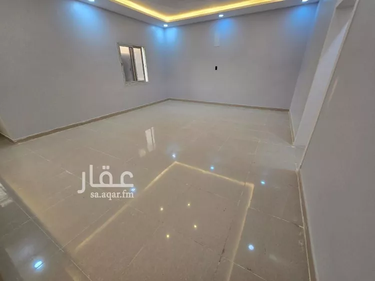 شقة للبيع في شارع سهيل بن رافع, حي ضاحية الملك فهد, مدينة الدمام, المنطقة الشرقية صورة 2