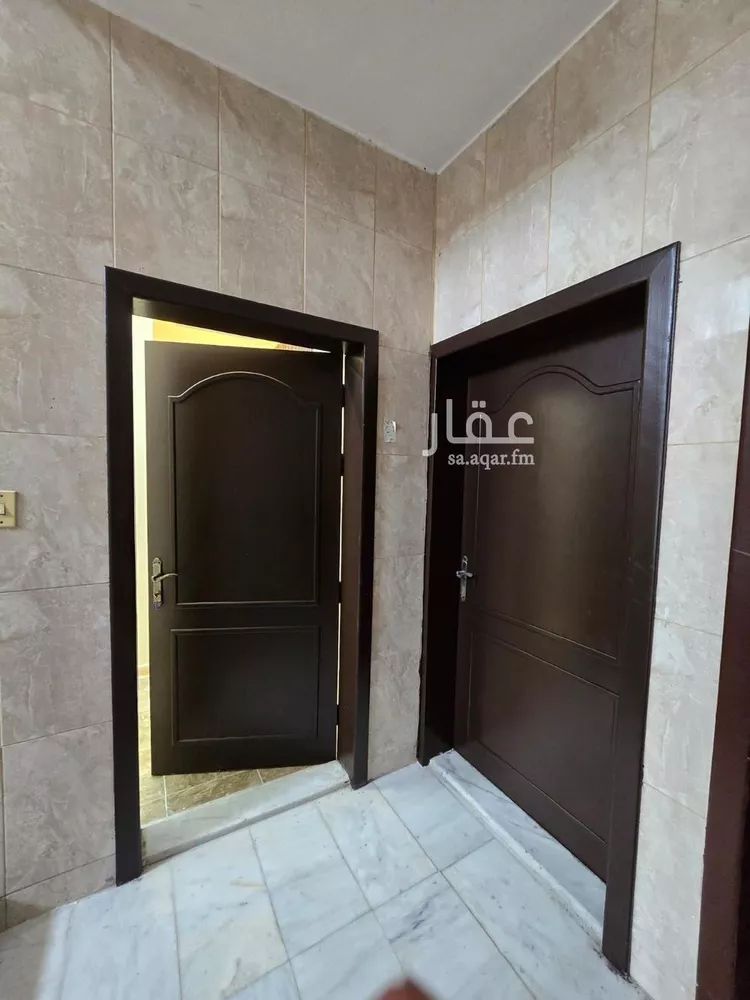 شقة للبيع في شارع 42جـ, حي طيبة, مدينة الدمام, المنطقة الشرقية صورة 2