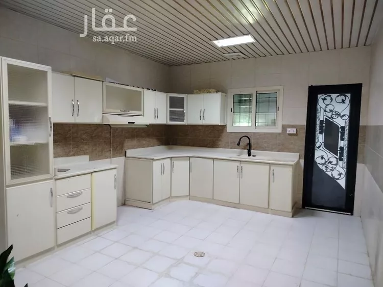 فيلا للبيع في شارع سعيد بن العاص, حي ضاحية الملك فهد, مدينة الدمام, المنطقة الشرقية صورة 3