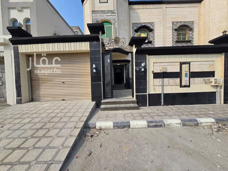 فيلا للبيع في شارع سعيد بن العاص, حي ضاحية الملك فهد, مدينة الدمام, المنطقة الشرقية