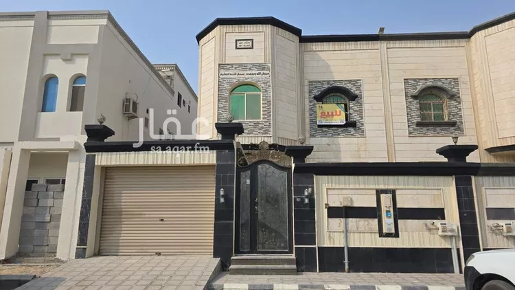 فيلا للبيع في شارع سعيد بن العاص, حي ضاحية الملك فهد, مدينة الدمام, المنطقة الشرقية