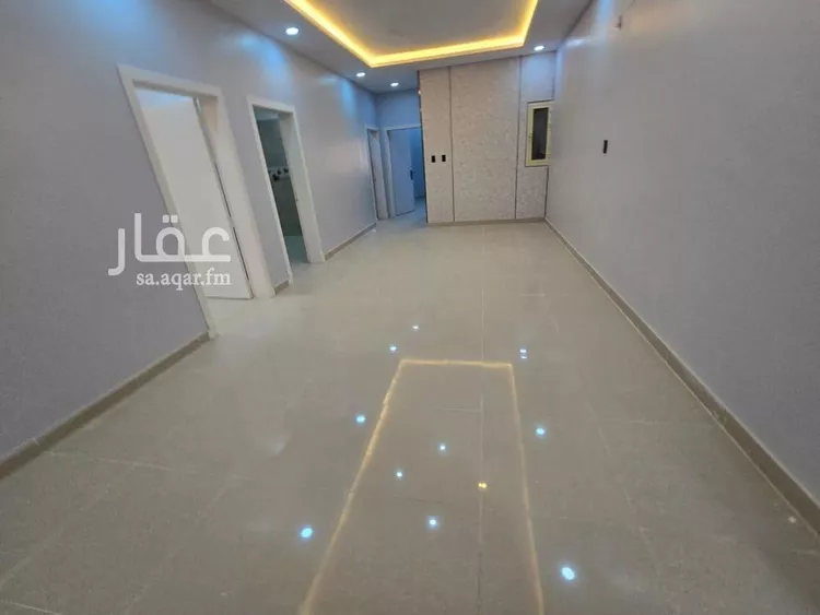 شقة للبيع في شارع سهيل بن رافع, حي ضاحية الملك فهد, مدينة الدمام, المنطقة الشرقية صورة 3