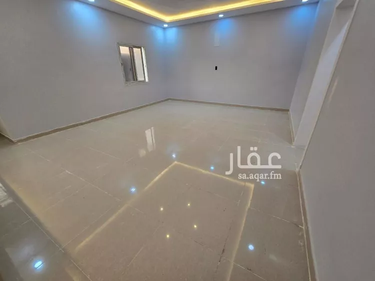 شقة للبيع في شارع سهيل بن رافع, حي ضاحية الملك فهد, مدينة الدمام, المنطقة الشرقية صورة 3