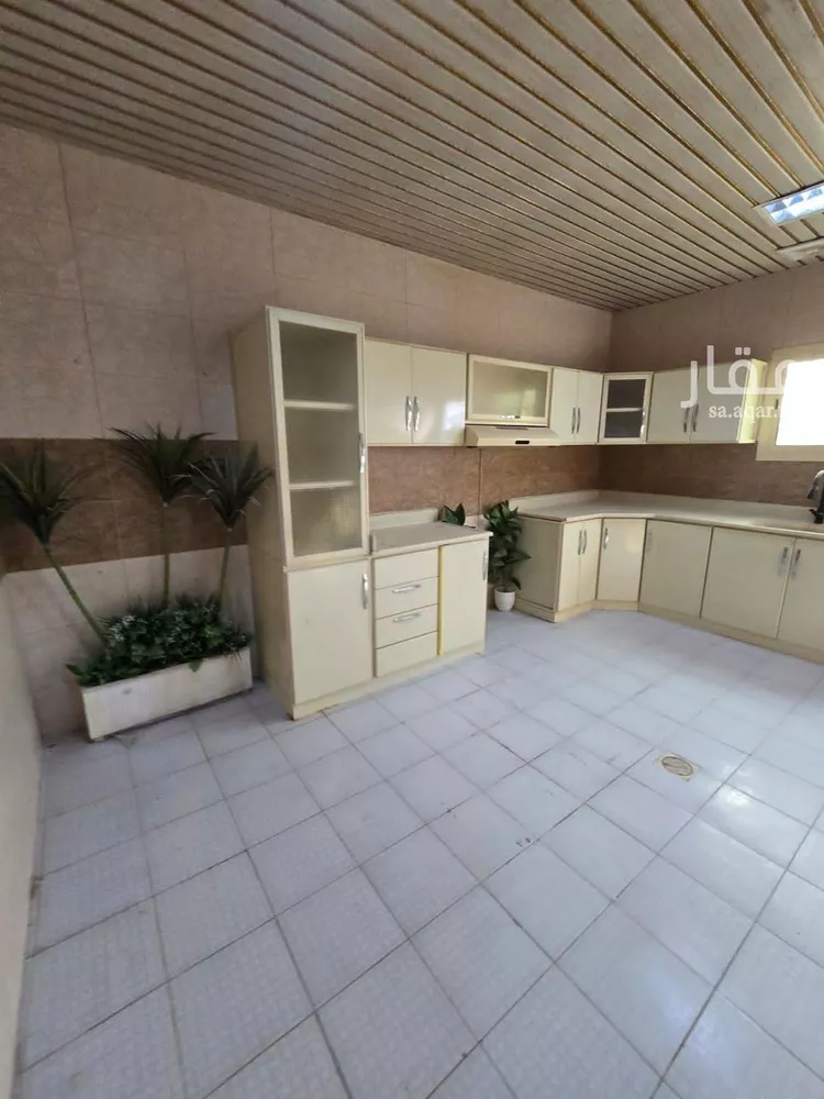 فيلا للبيع في شارع سعيد بن العاص, حي ضاحية الملك فهد, مدينة الدمام, المنطقة الشرقية صورة 3