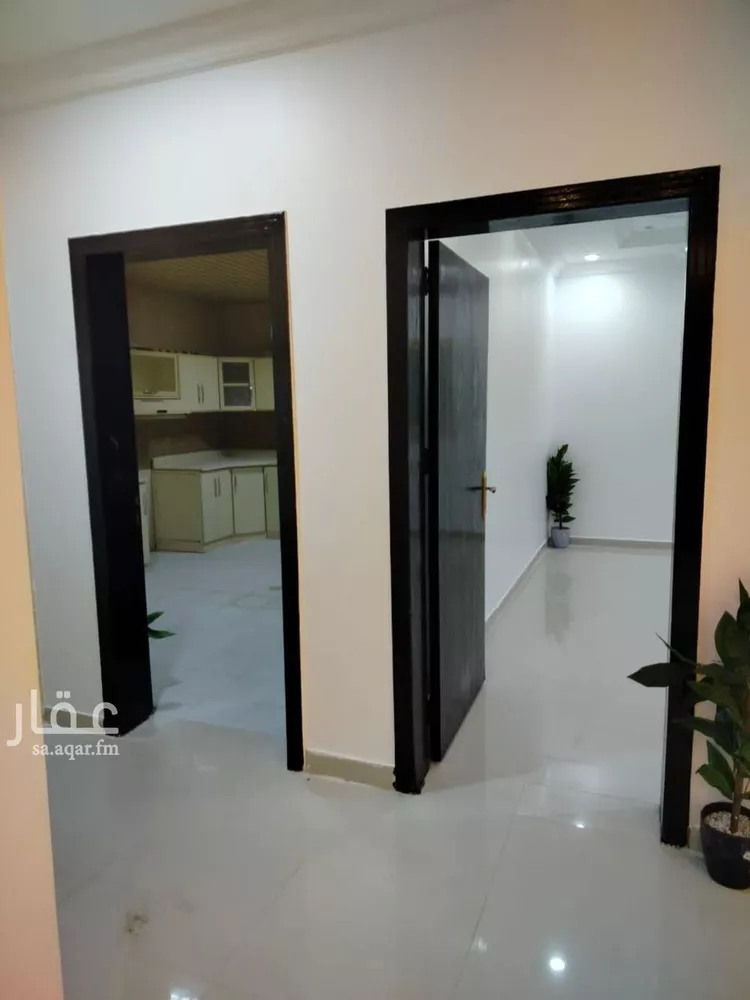 فيلا للبيع في شارع سعيد بن العاص, حي ضاحية الملك فهد, مدينة الدمام, المنطقة الشرقية صورة 4